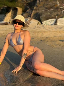 Eimmy03の🏖️♥️の枚の写真