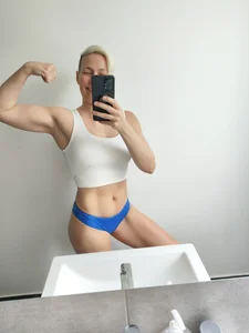 DarleenHot Fitmilf ;) Immagine  6