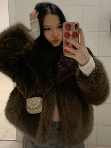 NeliaPotestio Public Pic 3