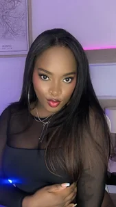 KAROL-SCOTT: Back to black 🖤 ( 2 фото)