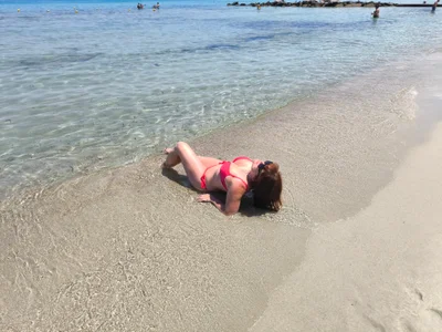 ElektraShine29 beach time Pic 4