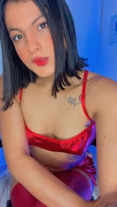 Megan_browns1 kullanıcısının sexy megan in red😈 albümü -  4 fotoğraf