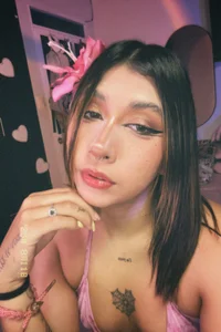 emilysofiia My face 💞💕🩷 Pic 7