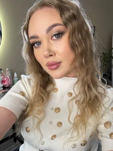 AnnaWillowX Public Pic 4