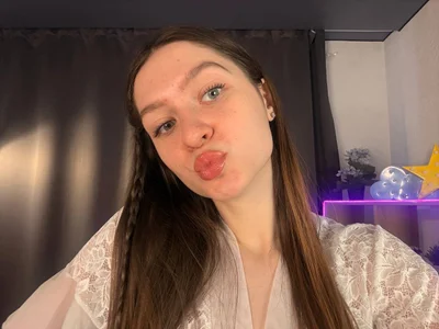 MinaMancilla sweet lips Foto