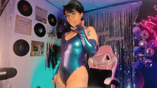 kitty_roxyのfetich outfitsの 9枚の写真