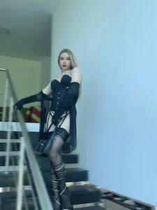 misstresbigcockts: Mistress Queen ( фото)