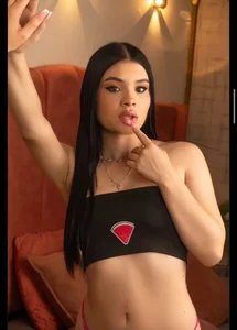 Cloe_Monroee_ Public slika