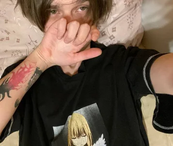 MattyBevs Public Gambar 4