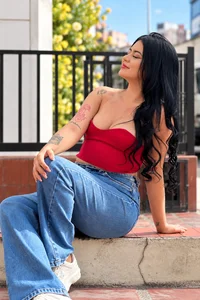 LeilaSaenzz me ❤️  2টি ছবি