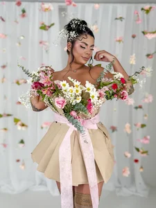Nicolemorelli2 Do u wanna take a flower?🌸😚 Pic