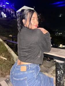 Public od DanikaDeichman  2 snímek