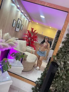 Greeicy_Bonett hii welcome Foto 3