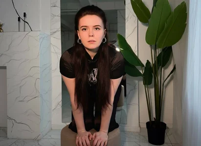 JustMira Public Bilde