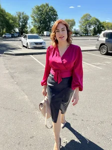 LindaLiony Public Pic 2