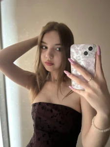 Eveline_Qi Public Fotka