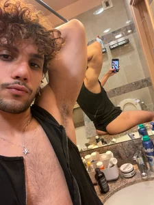 Lapatrona_ 😋 صورة واحدة|Lapatrona_ 😋 صورتان|Lapatrona_ 😋  صور|Lapatrona_ 😋  صورة