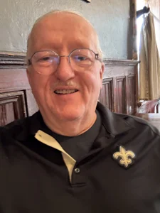 Phrodeaux_Baggins Miles of Smiles!  3টি ছবি