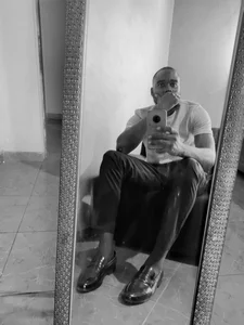 Thee_Massage_Guy_Mobile Photos Poză 2