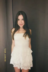 BlancaSaysongkham A Little Kiss for You 💋 Pic 3