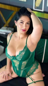 MonaMonroeXXX Public Foto 6