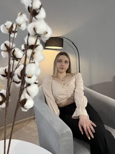 EdytHanlys XXX nøgenfoto 4