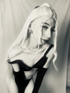 Littlebunny21 Black and White Pics รูป  3