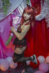 larah_uwu: Wanna be My Valentine?🌹🍷 ( 3 фото)