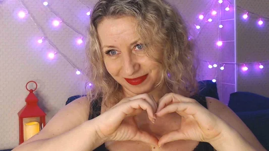 Lana_Luna1 Public Pic