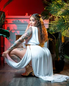 MelissaBloomm: Heaven Between My Thighs 💋🔥 ( 2 фото)