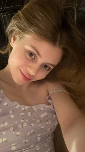 Sandy-the-Squirrel Public Pic 2