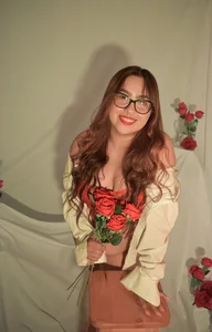 abril_snow Happy Valentine's Day love! ❤  6টি ছবি