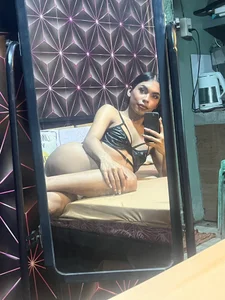 lilliana_emeraldxxのKISS MY BODY!!の 3枚の写真