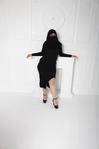 evelyn__salah Enjoy me  8টি ছবি