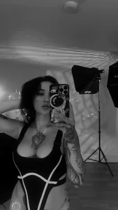 Sexy Friday od EmmyEvans1  snímek