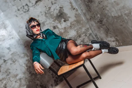 Zdjęcia BriaConner_ The Charm of the Eternal ⏳🎬:  5