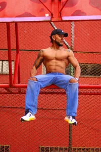 ARON_TAYLER01の2026の 6枚の写真