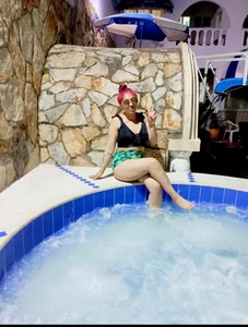 daris_withe Public Pic 3