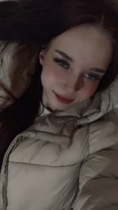 Nina_Crown Public Pic 5