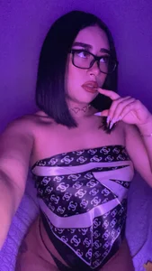 lexty Your favorite brunette ❤️  4টি ছবি