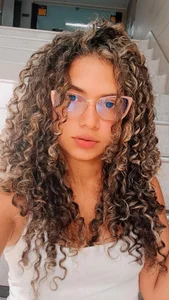 RoxanneMorguet_ Public  3টি ছবি