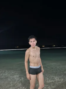 🍃🏝️🌴 de drinkmycumx  Imagens