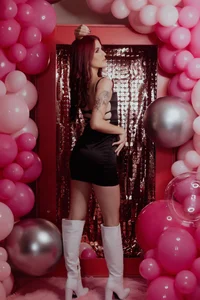 babi_vale: Glam doll ( 2 фото)