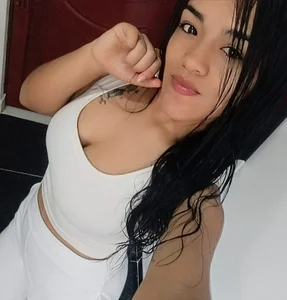 scarleth_ray Public  5. fénykép