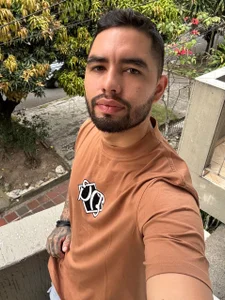 matteosantosHello World 😈图片 2