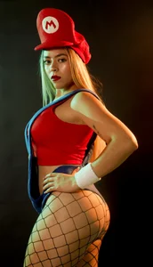 emyli_sw_ Public صورة واحدة|emyli_sw_ Public صورتان|emyli_sw_ Public  7 صور|emyli_sw_ Public  7 صورة