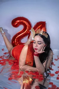 melaniecooperrのHAPPYYY BIRTHADAY🔥💥✨の 3枚の写真