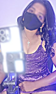 Hot_Laila_tamil Public Pic 4