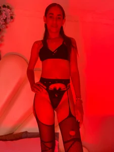 Olivia_StevensPublic图片