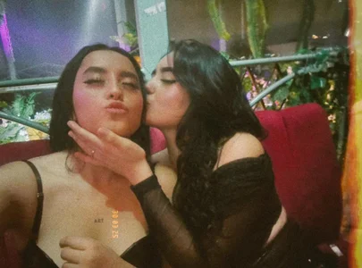 Antonella_Julieta Public Foto 4